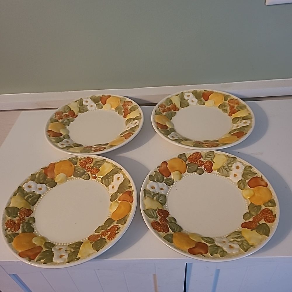 Metlox Vernon Ware Plates